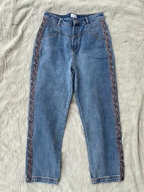 Le Lis | Medium Wash High Rise Tapered Snakeskin Jeans